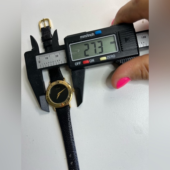 GUCCI vintage 3000.2.L Gucci ladies Watch - Picture 9 of 13